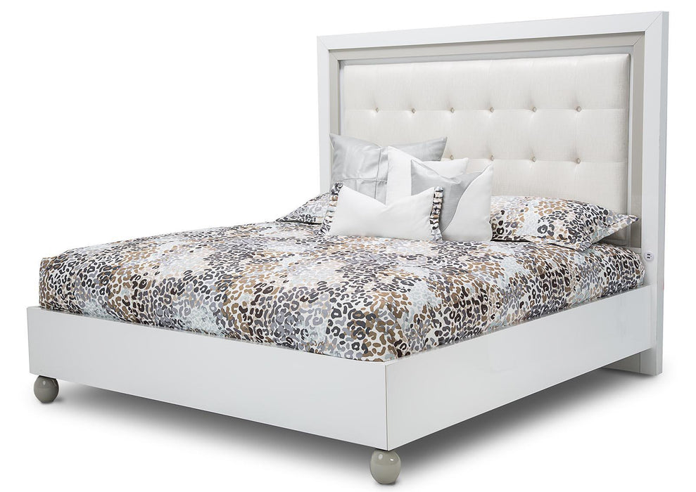 Sky Tower California King Upholstered Platform Bed in White Cloud image